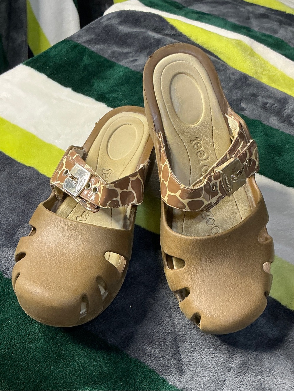 Women's Dr Scholls Tan Clog Mules with Giraffe-Print Strap Size 7